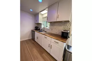 19305 SW York St, Beaverton, OR 97003 - Photo 11