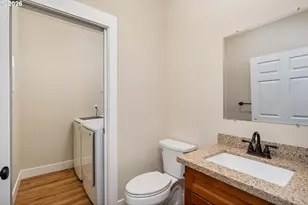 1159 W Pine St, The Dalles, OR 97058 - Photo 15