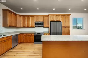 1159 W Pine St, The Dalles, OR 97058 - Photo 13