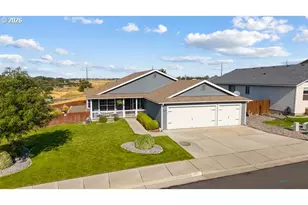 2307 NW Eucalyptus Dr, Hermiston, OR 97838 - Photo 3