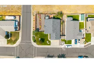 2307 NW Eucalyptus Dr, Hermiston, OR 97838 - Photo 37
