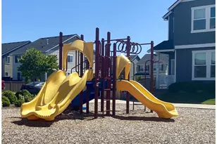 2598 NW Meadows Dr, McMinnville, OR 97128 - Photo 31