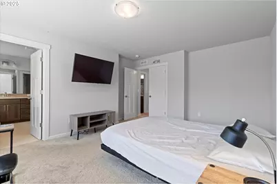 2598 NW Meadows Dr, McMinnville, OR 97128 - Photo 11