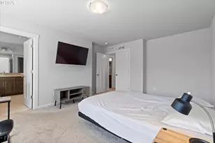 2598 NW Meadows Dr, McMinnville, OR 97128 - Photo 11