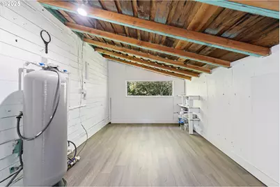 88579 Highway 42, Bandon, OR 97411 - Photo 25