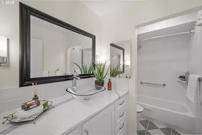 5138 SW Santa Monica Ct, Portland, OR 97221 - Photo 35