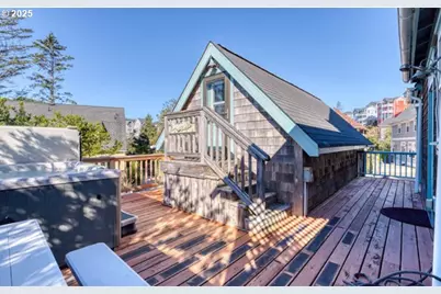 2685 SW Beach Ave, Lincoln City, OR 97367 - Photo 39