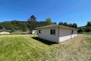 151 E Date St, Powers, OR 97466 - Photo 7