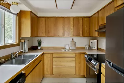 8217 SE 63rd Ave, Portland, OR 97206 - Photo 11