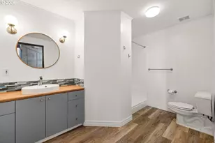 1420 NW Lovejoy St, Portland, OR 97209 - Photo 5