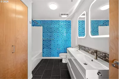 1420 NW Lovejoy St #406, Portland, OR 97209 - Photo 17