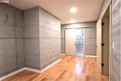 286 Winchester Creek Ave, Winchester, OR 97495 - Photo 33