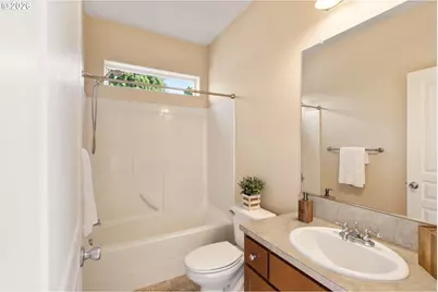 10336 SW Hollyridge Ln, Beaverton, OR 97005 - Photo 19