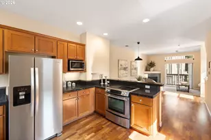 10336 SW Hollyridge Ln, Beaverton, OR 97005 - Photo 13