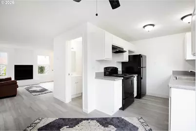 7920 SW Fanno Creek Dr #3, Tigard, OR 97224 - Photo 3