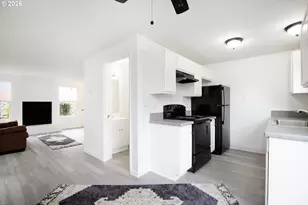 7920 SW Fanno Creek Dr, Tigard, OR 97224 - Photo 3