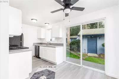 7920 SW Fanno Creek Dr #3, Tigard, OR 97224 - Photo 5