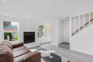 7920 SW Fanno Creek Dr, Tigard, OR 97224 - Photo 9