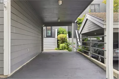 615 SE Linn St #D, Portland, OR 97202 - Photo 1