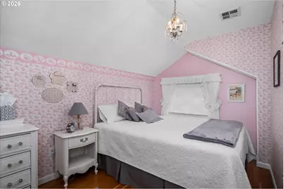 524 N 5th St, Creswell, OR 97426 - Photo 23