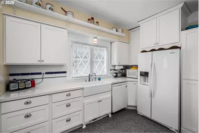 524 N 5th St, Creswell, OR 97426 - Photo 19