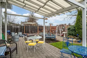 524 N 5th St, Creswell, OR 97426 - Photo 29