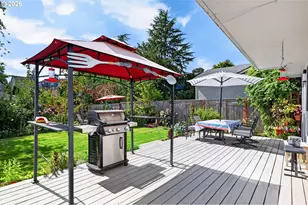 17824 SW Granada Dr, Beaverton, OR 97007 - Photo 23