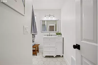 1357 E St, Springfield, OR 97477 - Photo 13