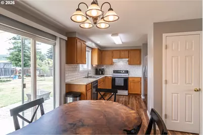 113 Shaffer Ct, Roseburg, OR 97471 - Photo 9