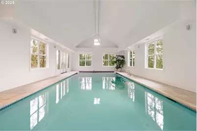 290 SW Moonridge Pl, Portland, OR 97225 - Photo 31