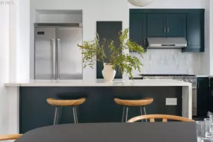 290 SW Moonridge Pl, Portland, OR 97225 - Photo 7