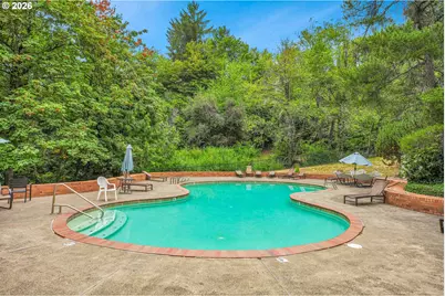 7748 SW Barnes Rd #C, Portland, OR 97225 - Photo 31