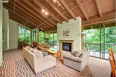 7748 SW Barnes Rd #C, Portland, OR 97225 - Photo 23