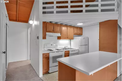 7748 SW Barnes Rd #C, Portland, OR 97225 - Photo 5