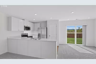 658 Minnesota St, Lebanon, OR 97355 - Photo 5