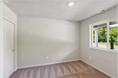 658 Minnesota St, Lebanon, OR 97355 - Photo 7