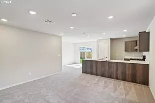 658 Minnesota St, Lebanon, OR 97355 - Photo 3