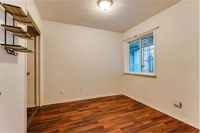 1010 Elkay Dr, Eugene, OR 97404 - Photo 15