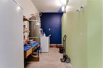 1010 Elkay Dr, Eugene, OR 97404 - Photo 37