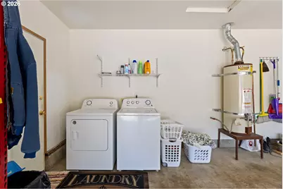 245 SE Wildwood Way, Myrtle Creek, OR 97457 - Photo 27