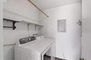 17570 NW Shorewood Dr, Beaverton, OR 97006 - Photo 23