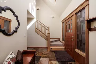 9690 SW Spring Crest Dr, Portland, OR 97225 - Photo 7