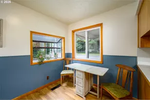 1526 SW Cypress Ln, McMinnville, OR 97128 - Photo 17