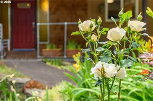 1526 SW Cypress Ln, McMinnville, OR 97128 - Photo 5