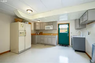 1526 SW Cypress Ln, McMinnville, OR 97128 - Photo 27