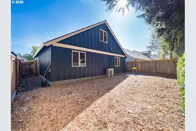 601 W 1st St #9, Newberg, OR 97132 - Photo 33