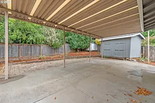 11865 NW Marylee Ct, Portland, OR 97229 - Photo 37