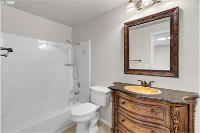 2203 SW Larsson Ave, Troutdale, OR 97060 - Photo 19