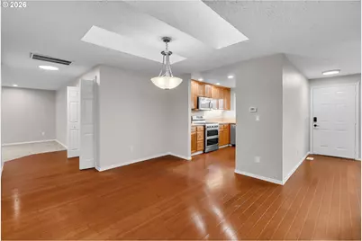 2203 SW Larsson Ave, Troutdale, OR 97060 - Photo 9