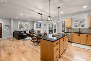 10592 NW 289th Ave, North Plains, OR 97133 - Photo 7